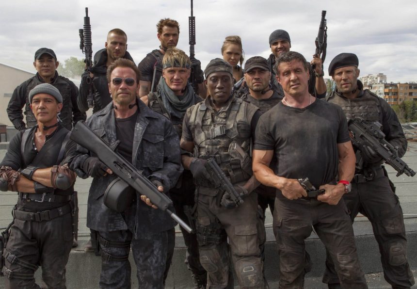 Minden szempár a dögös Megan Foxra mered A feláldozhatók 4. forgatásán, de Sylvester Stallone és Jason Statham is bejelentkezett 11 A feláldozhatók