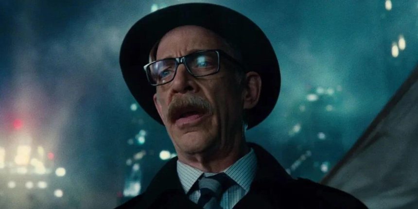 J.K. Simmons nem érti, hogyan működik az MCU és a DCEU multiverzuma, ő csak megtanulja a szövegét 11 J.K. Simmons Gordon