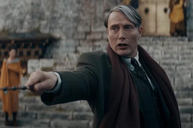 A Fantastic Beasts: The Secrets of Dumbledore első előzetesében Mads Mikkelsen gonosz varázslója háborút indít a muglik ellen 18 Fantastic Beasts: The Secrets of Dumbledore