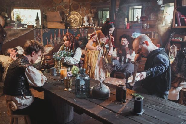 A Hófehérke halála – Vérrel írják újra a klasszikus mesét horror változatának első előzetesében 12 The Death of Snow White