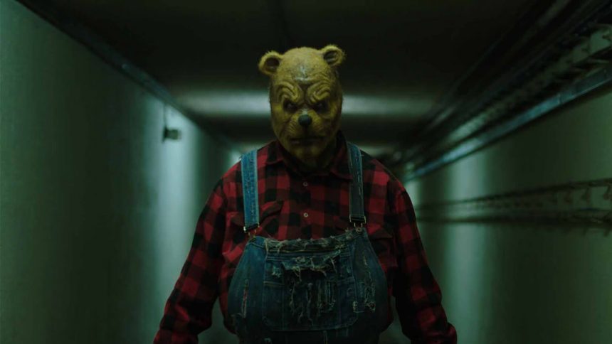 Így fog kinézni Nyuszi horrorváltozata a Micimackó: Vér és méz 3-ban 11 Micimackó: Vér és méz 2.