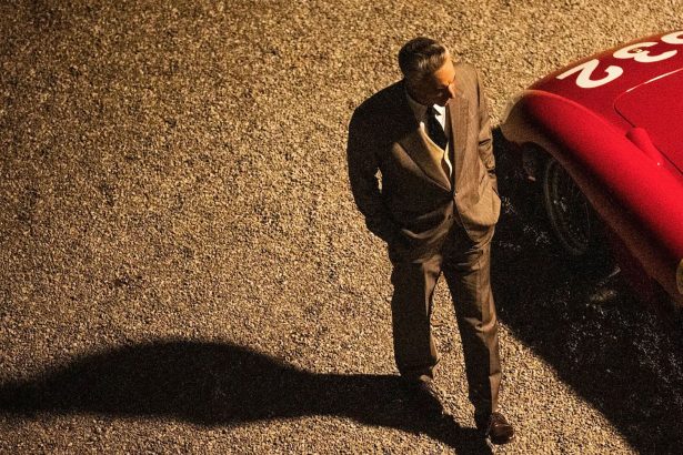 Befarolt az Adam Driver főszereplésével készül Ferrari magyar szinkronos előzetese 16 Ferrari