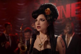 NYEREMÉNYJÁTÉK: Páros belépőket nyerhettek a Back to Black premier előtti vetítésére 19 Back to Black