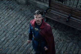 Kevin Feige próbálta megmagyarázni, miért távozott Scott Derrickson a Doctor Strange az őrület multiverzumában éléről 25 Doctor Strange az őrület multiverzumában