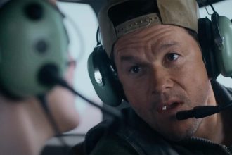 Mel Gibson új filmje, a Flight Risk előzetesében Mark Wahlberg egy őrült bérgyilkost alakít 40 Flight Risk