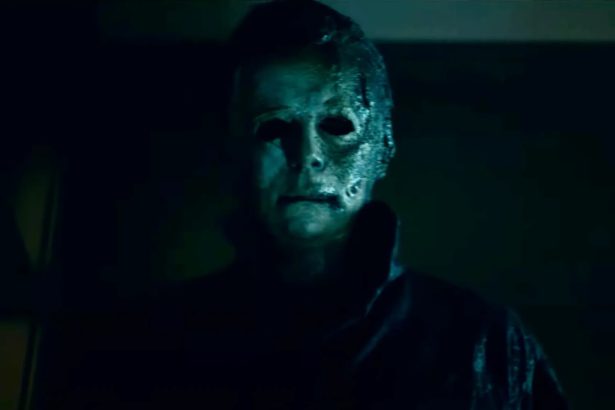 Brutálisan kegyetlen és véres lett a Gyilkos Halloween végső előzetese 22 Gyilkos Halloween