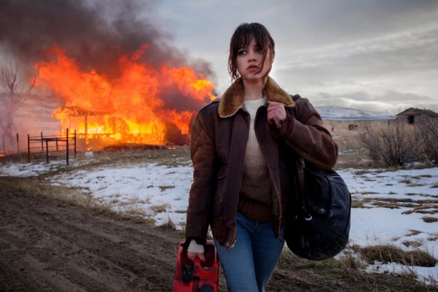 Jenna Ortega lehet Andy Weir új holdbéli sci-fije, az Artemis sztárja 26 Hurry Up Tomorrow