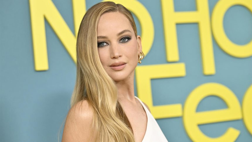 Jennifer Lawrence reagált azokra a pletykákra, miszerint cameót forgatott Az éhezők viadala: Énekesmadarak és kígyók balladája című filmhez 11 Jennifer Lawrence