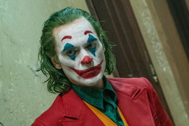 Megerősítést kapott a Joker folytatása, amire Joaquin Phoenix is visszatér 20 Joker