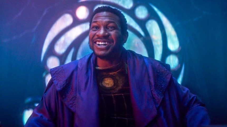 Leleplezték a Loki 2. évadának lehetséges megjelenési időpontját; eközben a Marvel Studios már elkezdte előkészíteni Jonathan Majors leváltását 11 Kang