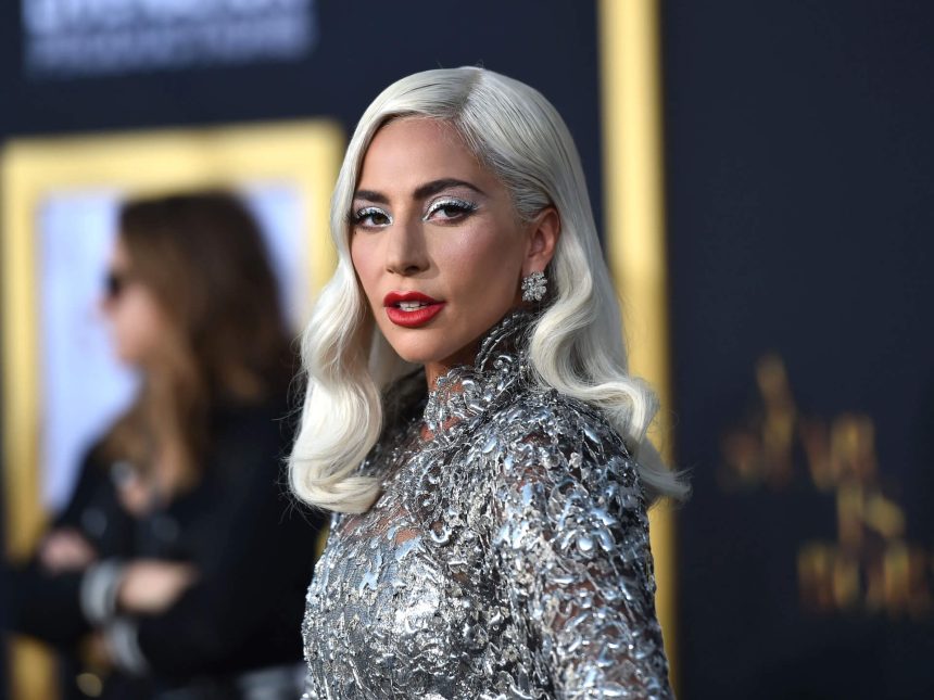 Harley Quinn szerepéről tárgyal Lady Gaga Todd Phillips a Joker folytatásában, ami egy musical lesz? 11 Lady Gaga