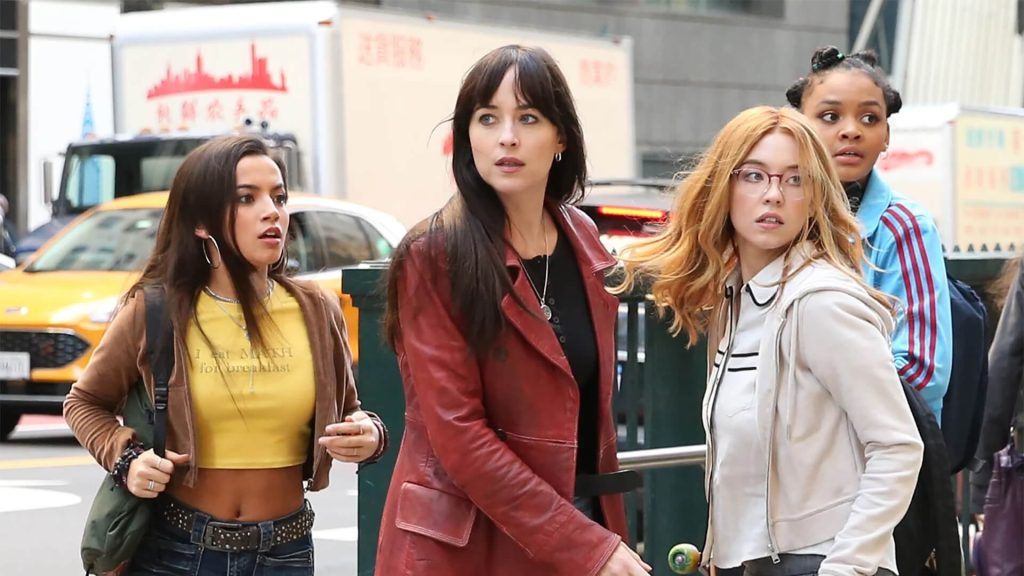 „Nem az én hibám volt” – Dakota Johnson elmondta, mi ment félre a Madame Webnél 14 Madame Web