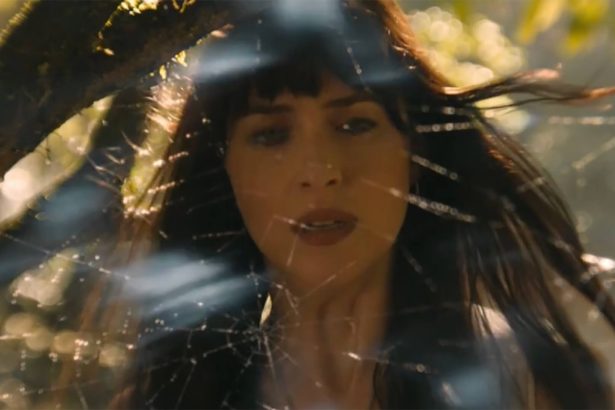 „Nem az én hibám volt” – Dakota Johnson elmondta, mi ment félre a Madame Webnél 18 Madame Web