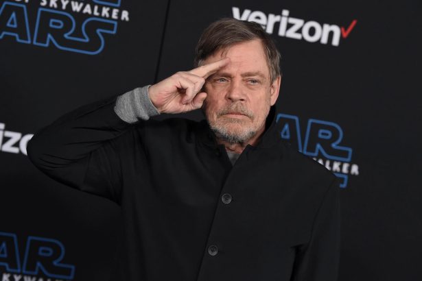 Mark Hamill a legjobbakat kívánja az Obi-Wan Kenobi fiatal Luke Skywalkerének 20 Mark Hamill