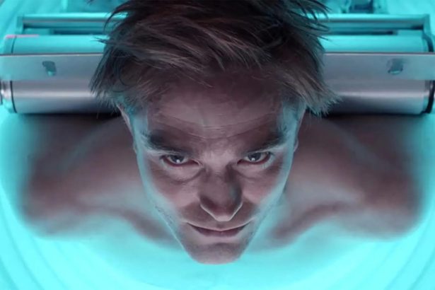 Robert Pattinson újra és újra meghal a Mickey 17 előzetesében 20 Mickey 17