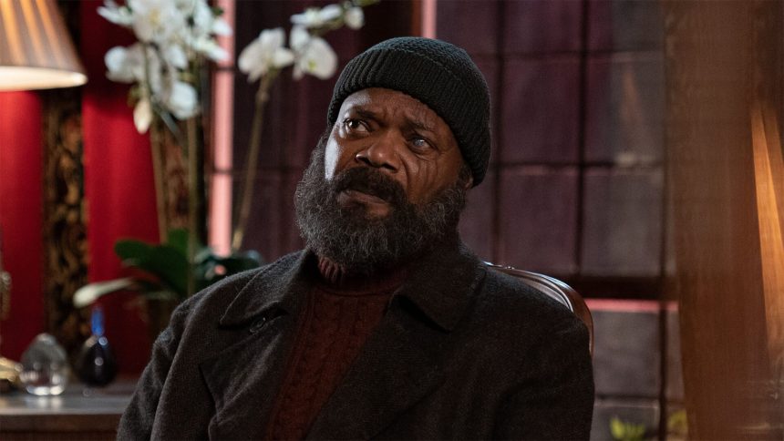 Nick Fury a Titkos invázió epizódjában rájött, hogy az egyik Bosszúálló testébe bújt egy Skrull imposztor 11 Titkos invázió