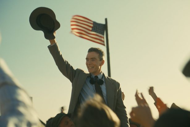 Az Oppenheimer rajongói kiszúrtak egy történelmi hibát a filmben, vagy Christopher Nolan szándékosan hibázott? 20 Oppenheimer
