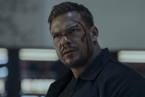 Új részletek derültek ki Alan Ritchson verekedéséről 18 Reacher