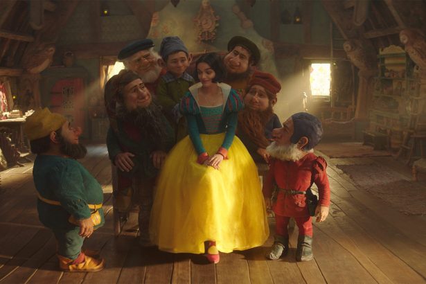 A D23 Expo alatt bemutatták az élőszereplős Hófehérke első előzetesét 22 Hófehérke
