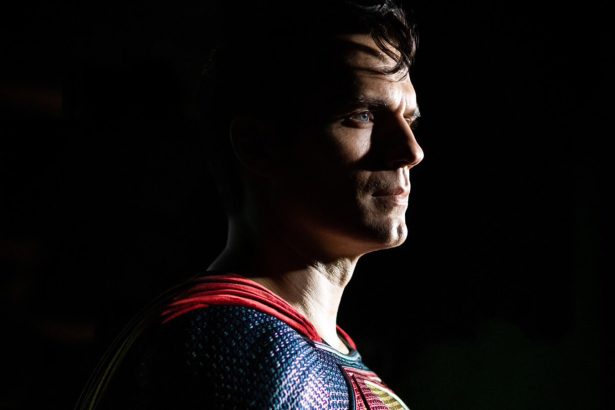 James Gunn egy Superman-film forgatókönyvén dolgozik, de Henry Cavill nélkül, egy fiatalabb színésznek adják a szerepet 26 Superman