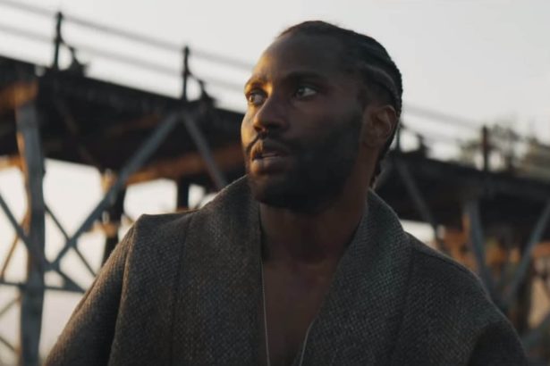 John David Washington mentheti meg az emberiséget Gareth Edwards sci-fi thrillerének, Az Alkotó első trailerében 24 Az Alkotó