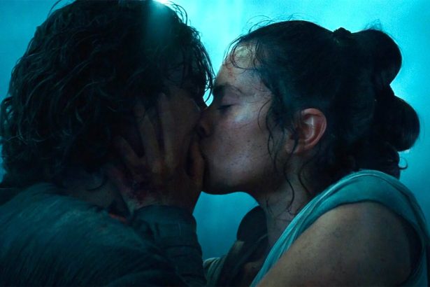 A rajongókat bosszantja Rey és Ben Solo csókja a Star Wars: Skywalker kora végén, de Daisy Ridley máshogy gondolja 20 Star Wars: Skywalker kora