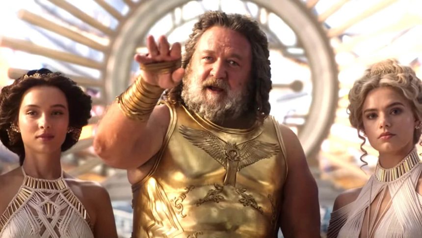 Russell Crowe volt Zeusz, de eredetileg egy teljesen más karaktert játszott volna a Thor: Szerelem és mennydörgésben 11 Thor: Szerelem és mennydörgés