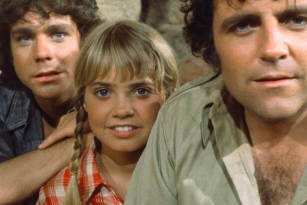 A Netflix elhozza a klasszikus dinós sorozatot, jön Az elveszettek földje remake-je 14 Land of the Lost