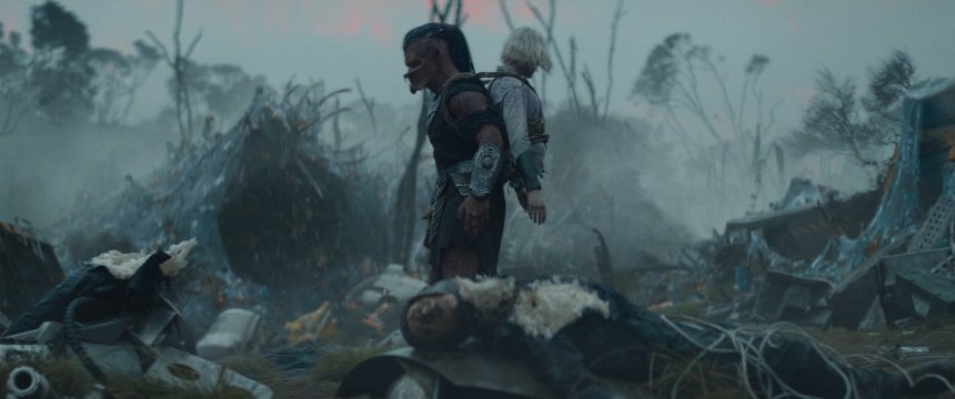 A Ragadozó új arca: buddy-komédia és kapcsolatdráma a Predator: Halálbolygóban 11 Predator: Badlands