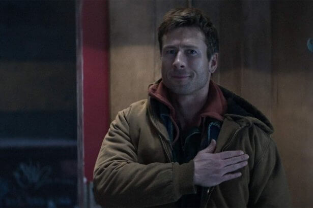 Kiderült, ki rendezi Glen Powell új erotikus sci-fi thrillerét 22 A menekülő ember