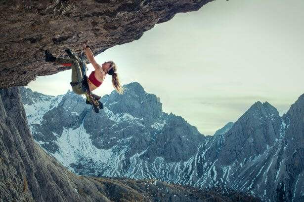 Még a rebootot se láttuk, de már az új Cliffhanger folytatásán dolgoznak 14 Cliffhanger