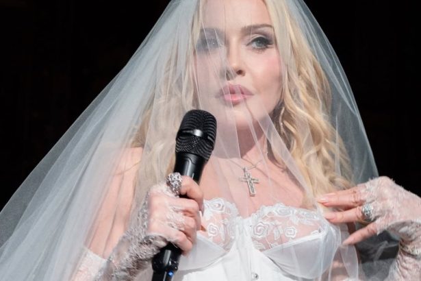 Szupermodellek és hollywoodi sztárok is szerepelhetnek Madonna új videóklipjében 12 Madonna La Bambola