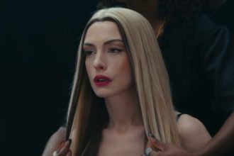 Anne Hathaway elmerül FKA twigs által írt sötét popzenéiben a Mother Mary új előzetesében 22 Mother Mary Anne Hathaway