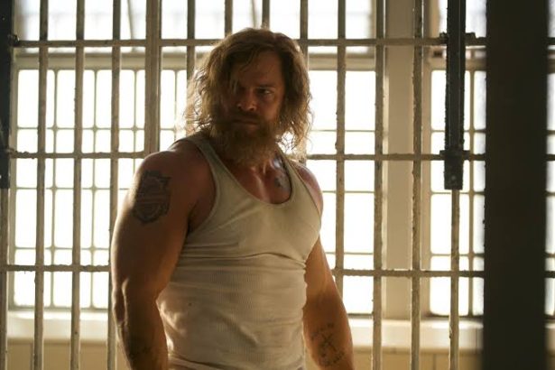 Brutális bosszúhadjárattal érkezik a Motor City: Megjelent Alan Ritchson új akciófilmjének előzetese 18 Motor City